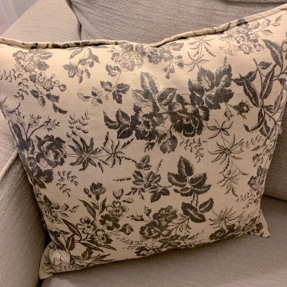 Pottery Barn Accents Pottery Barn 8square Pillow Cover Poshmark